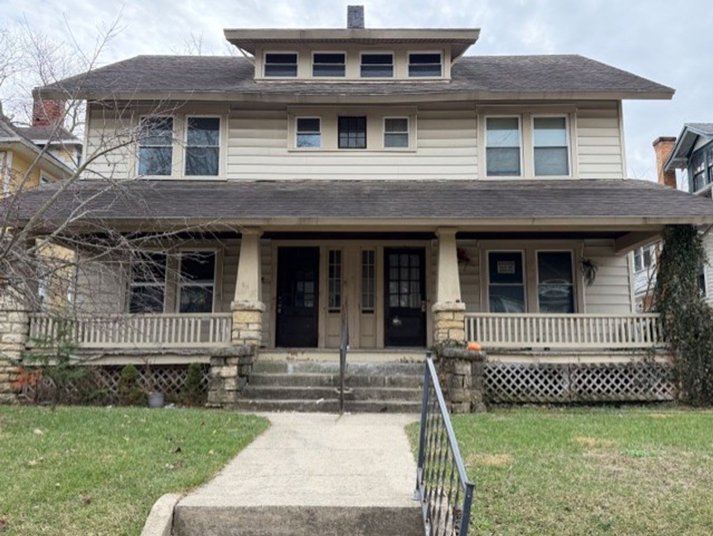 Springfield Apartment: 457/459 E Madison Ave