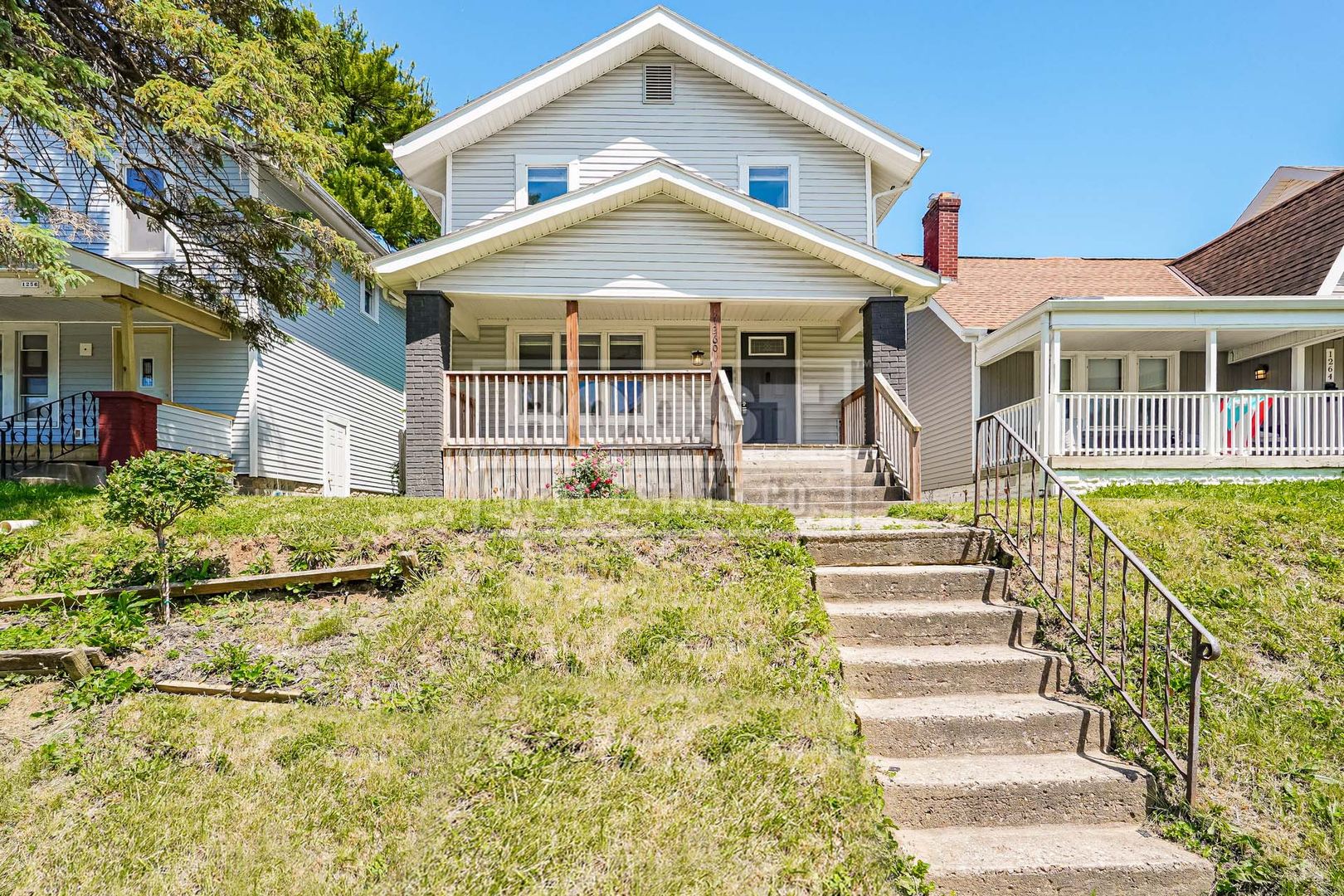 Columbus House: 1260 Champion Avenue