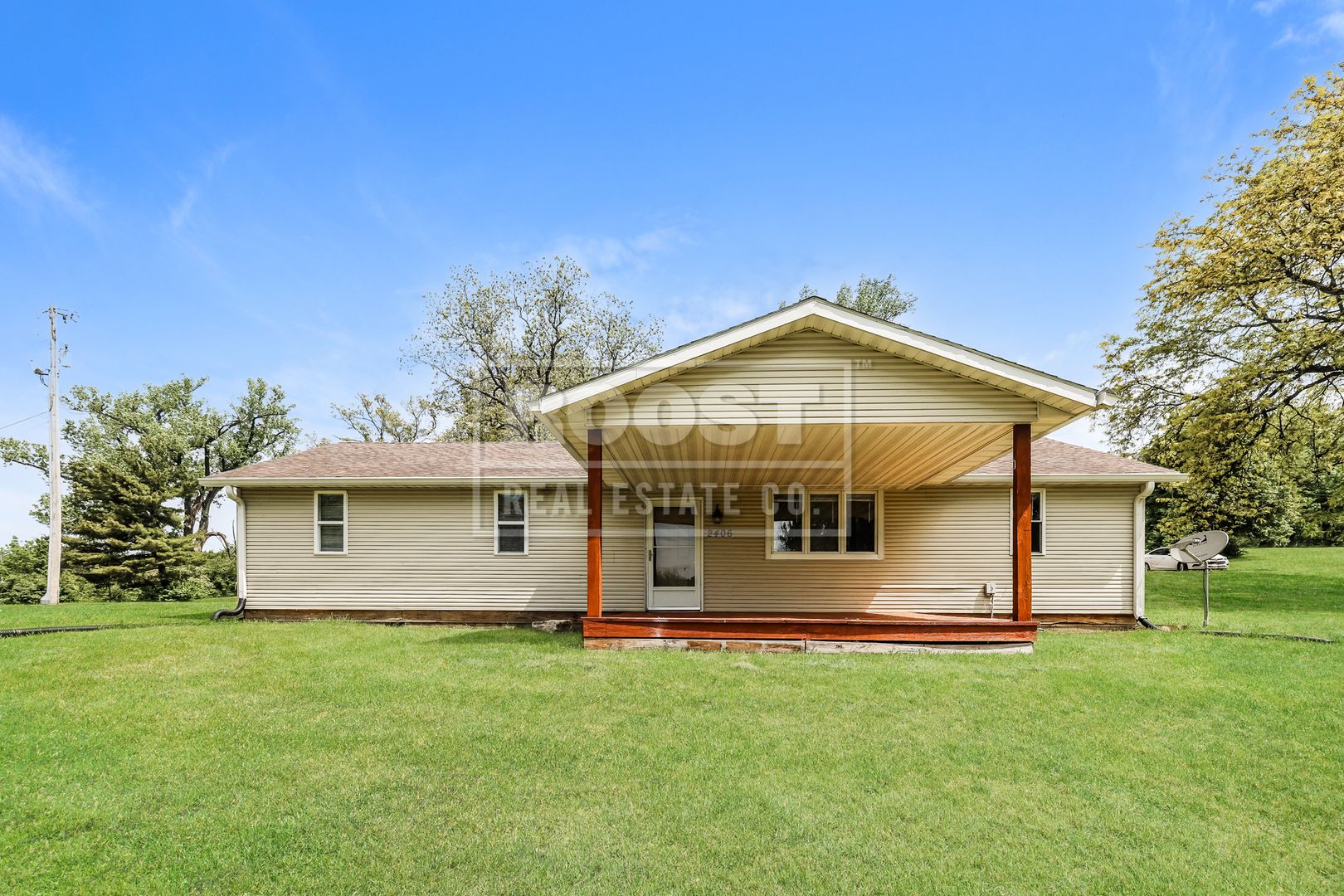 Springfield House: 2406 Springfield-Xenia Rd