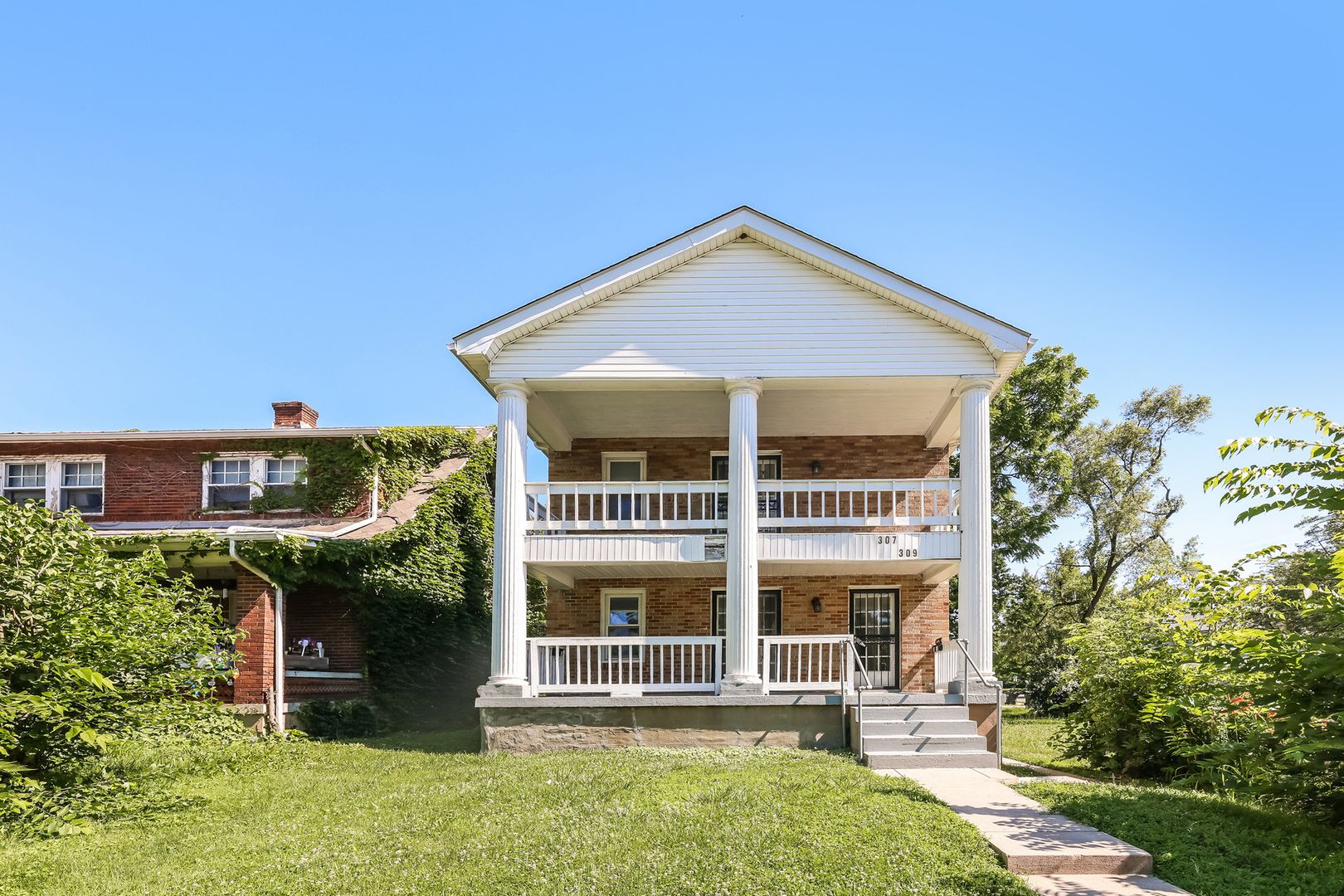 Dayton Apartment: 307-309 Delaware