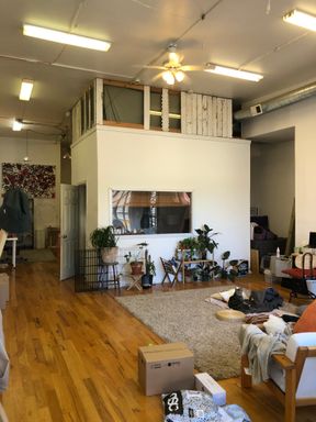 Bridgeport – Loft-Style Live/Work Space - W/D IN-UNIT – photo 1
