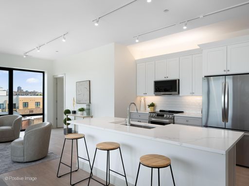 2025 New Construction Luxury Living in the Heart of Lakeview – Available October 3rd! – photo 1
