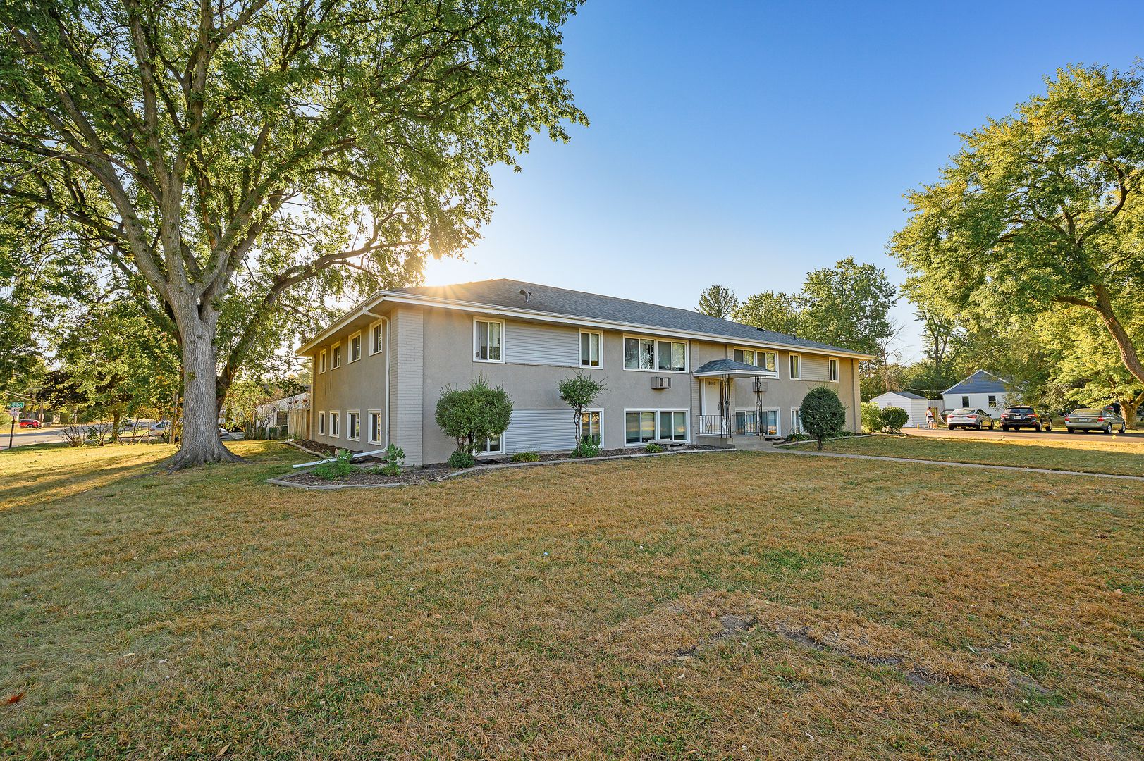 Bloomington Apartment: 8601 Nicollet Ave S