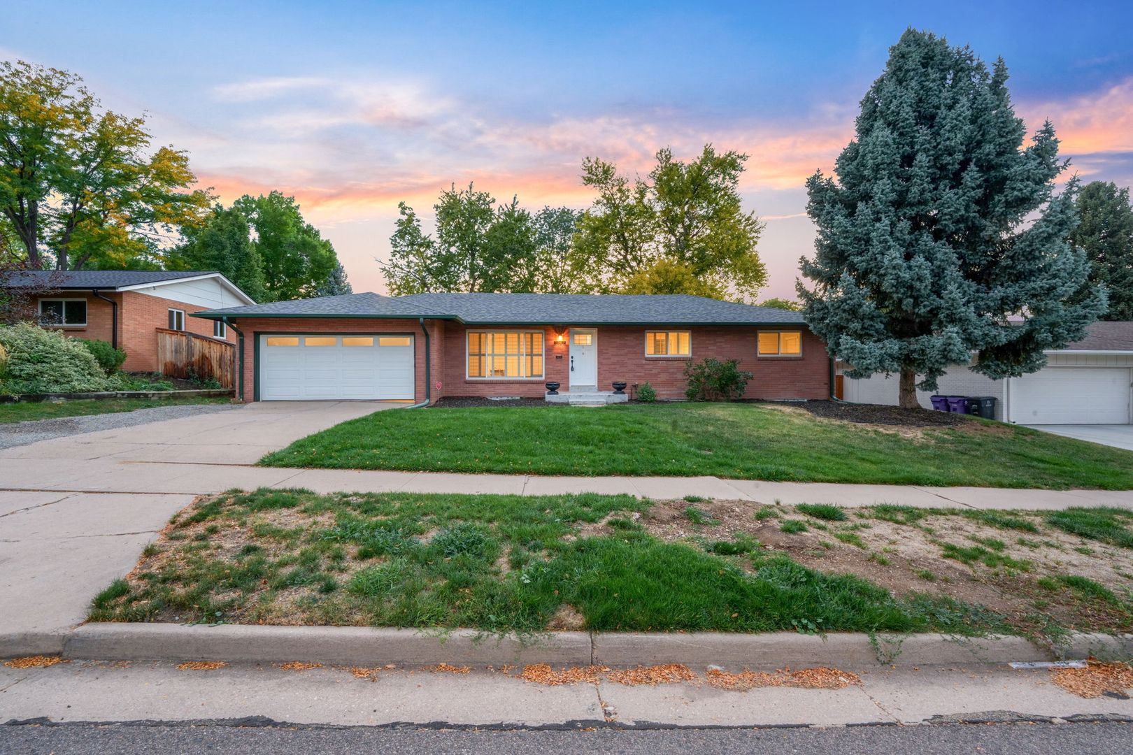 Denver House: 3565 S Holly St