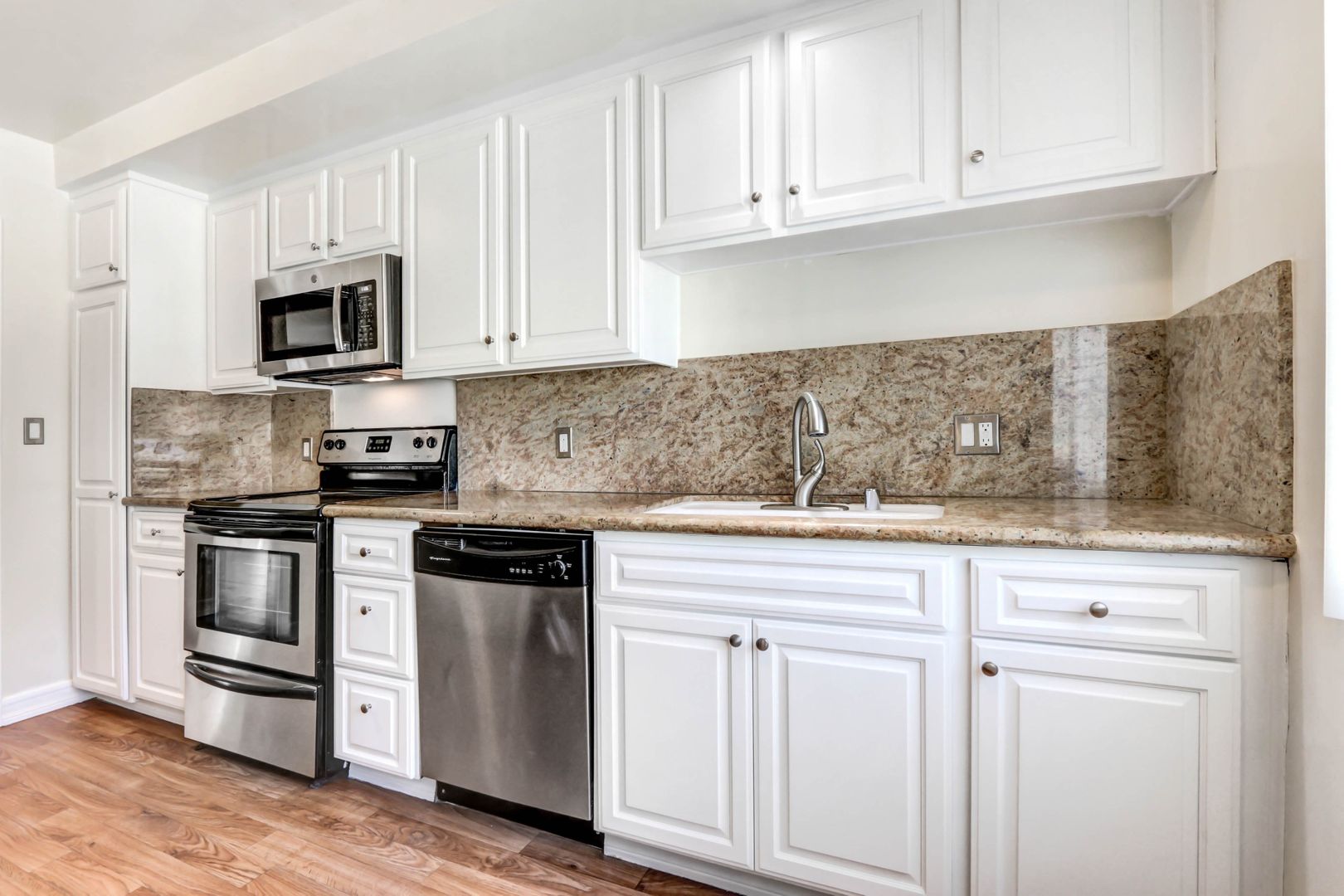 Santa Monica Apartment: 1319 Berkeley Street