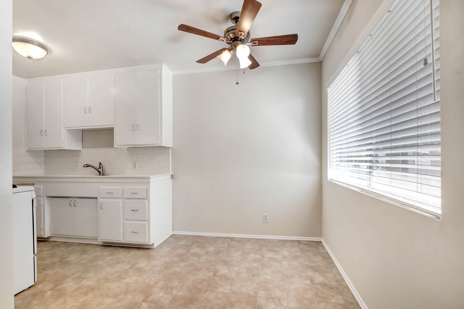 Santa Monica Apartment: 2015 -2019 4th Street