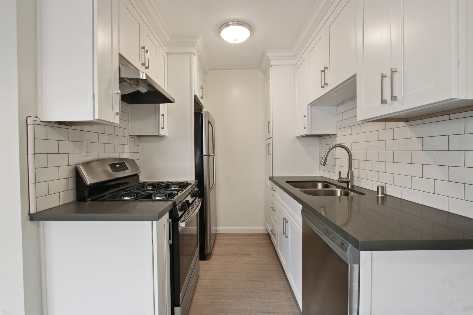 Santa Monica Apartment: 848 7th Street