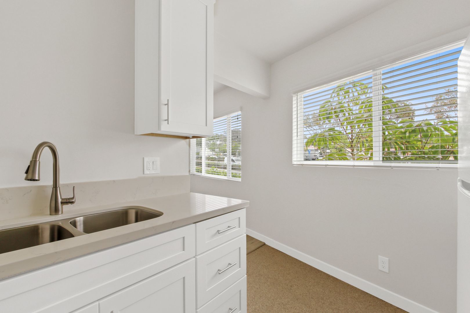 Los Angeles Apartment: 10900 Santa Monica Blvd.