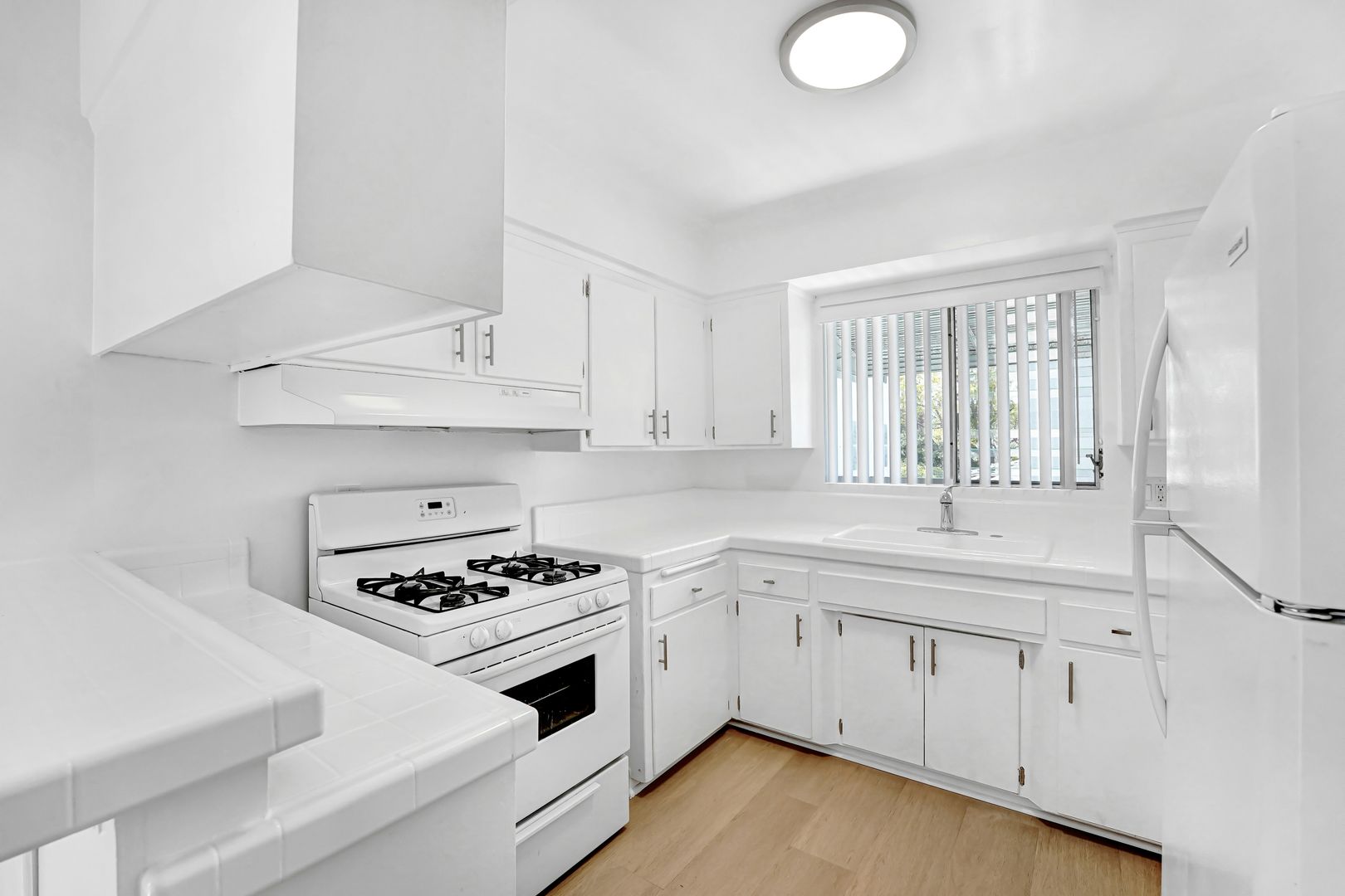 Los Angeles Apartment: 744 S. Windsor Boulevard