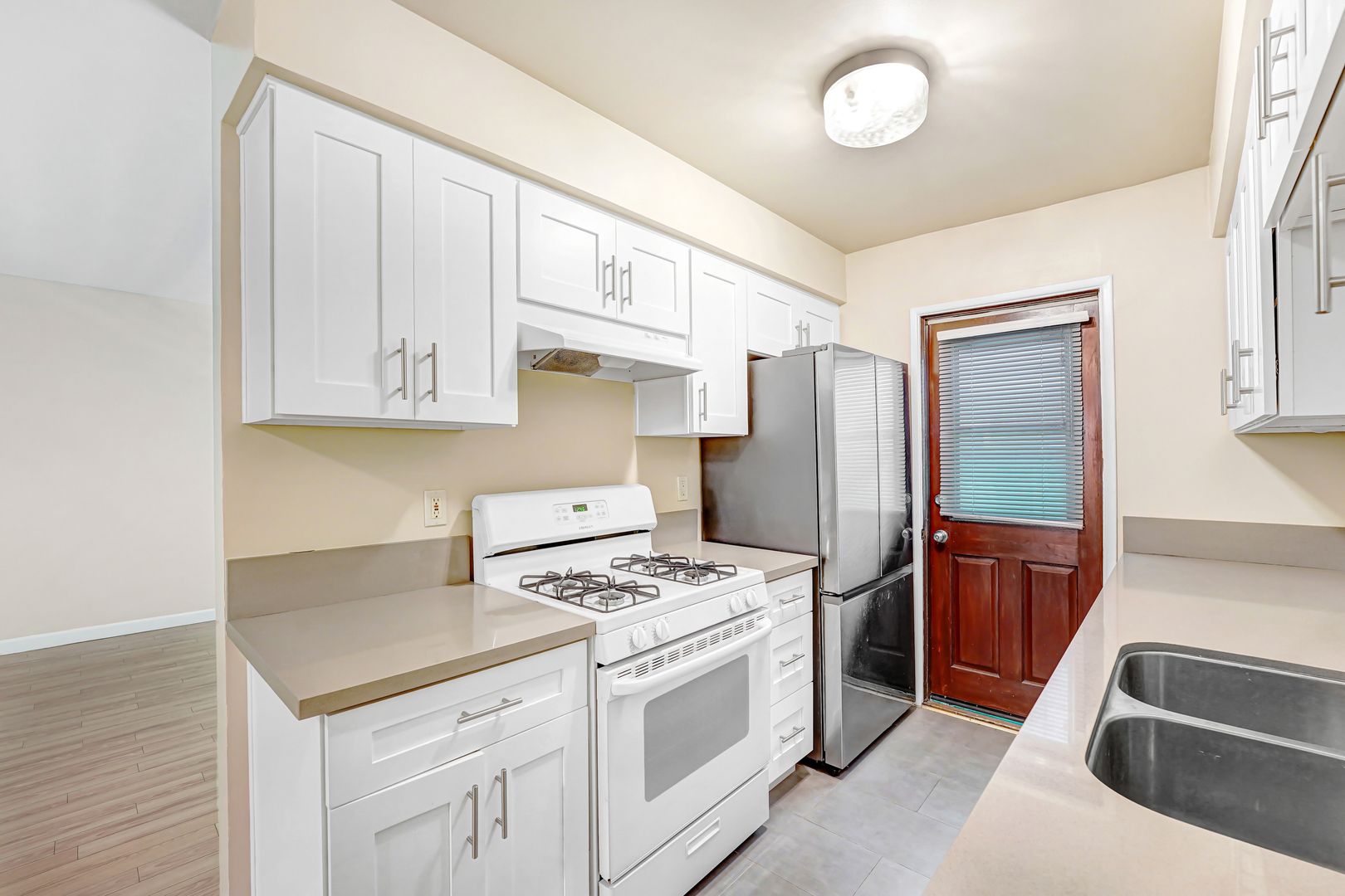 Santa Monica Apartment: 1314 Euclid Street