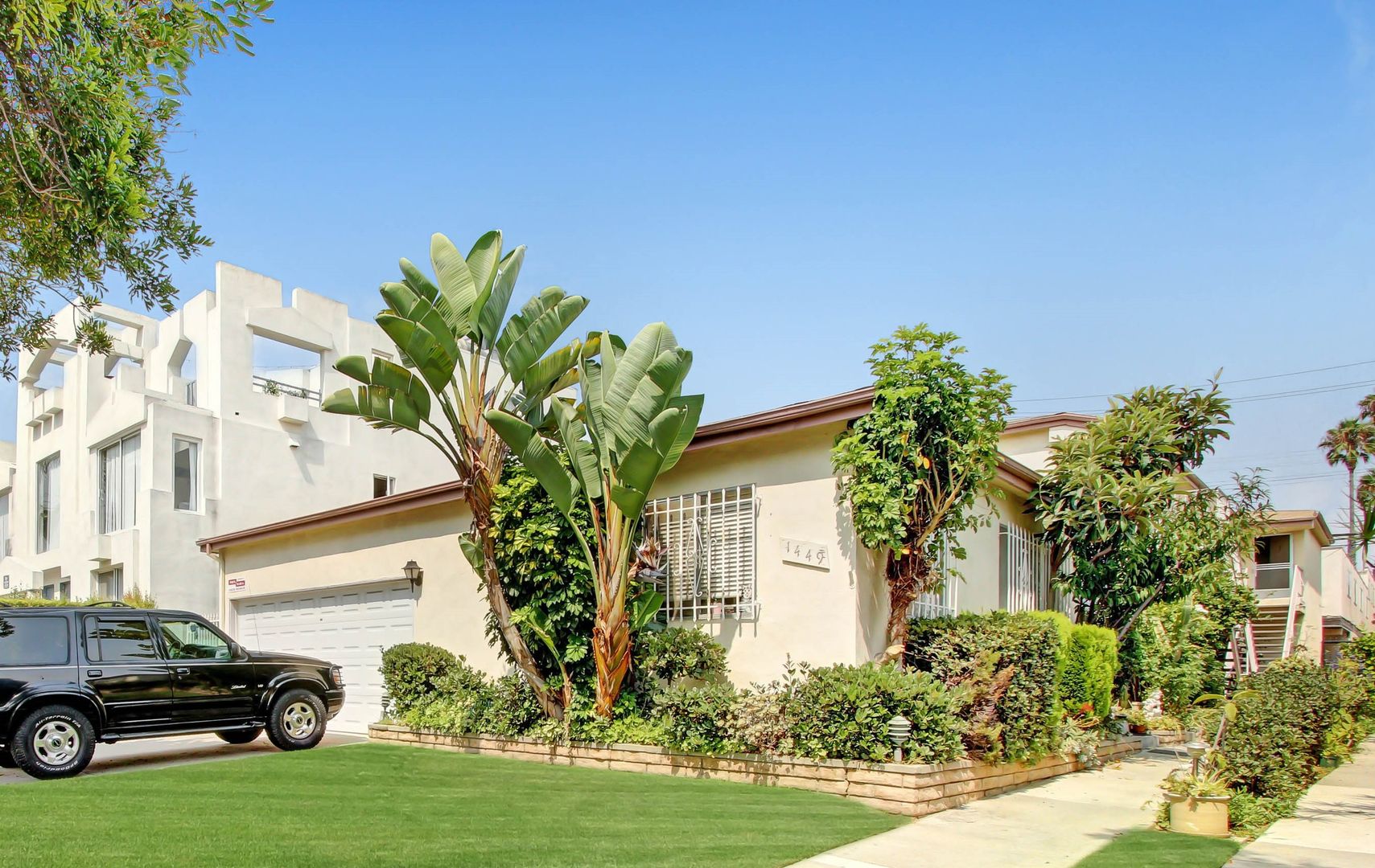 Santa Monica Apartment: 1449 Princeton Street