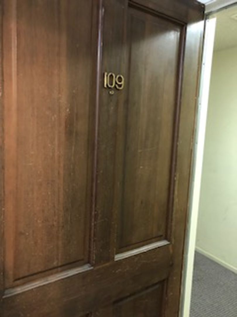 Los Angeles Apartment: 1820 Bentley Avenue