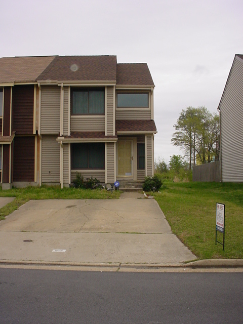 Virginia Beach Townhome: 812 Tuition Drive