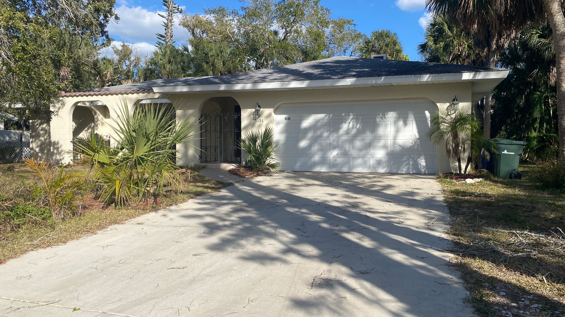 Sarasota House: 5151 Oakmont Place