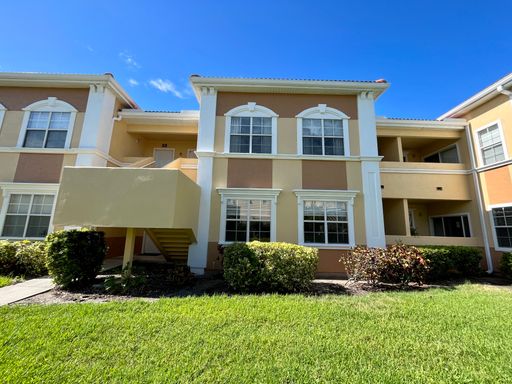 1/1 unit available now for an annual lease – photo 1
