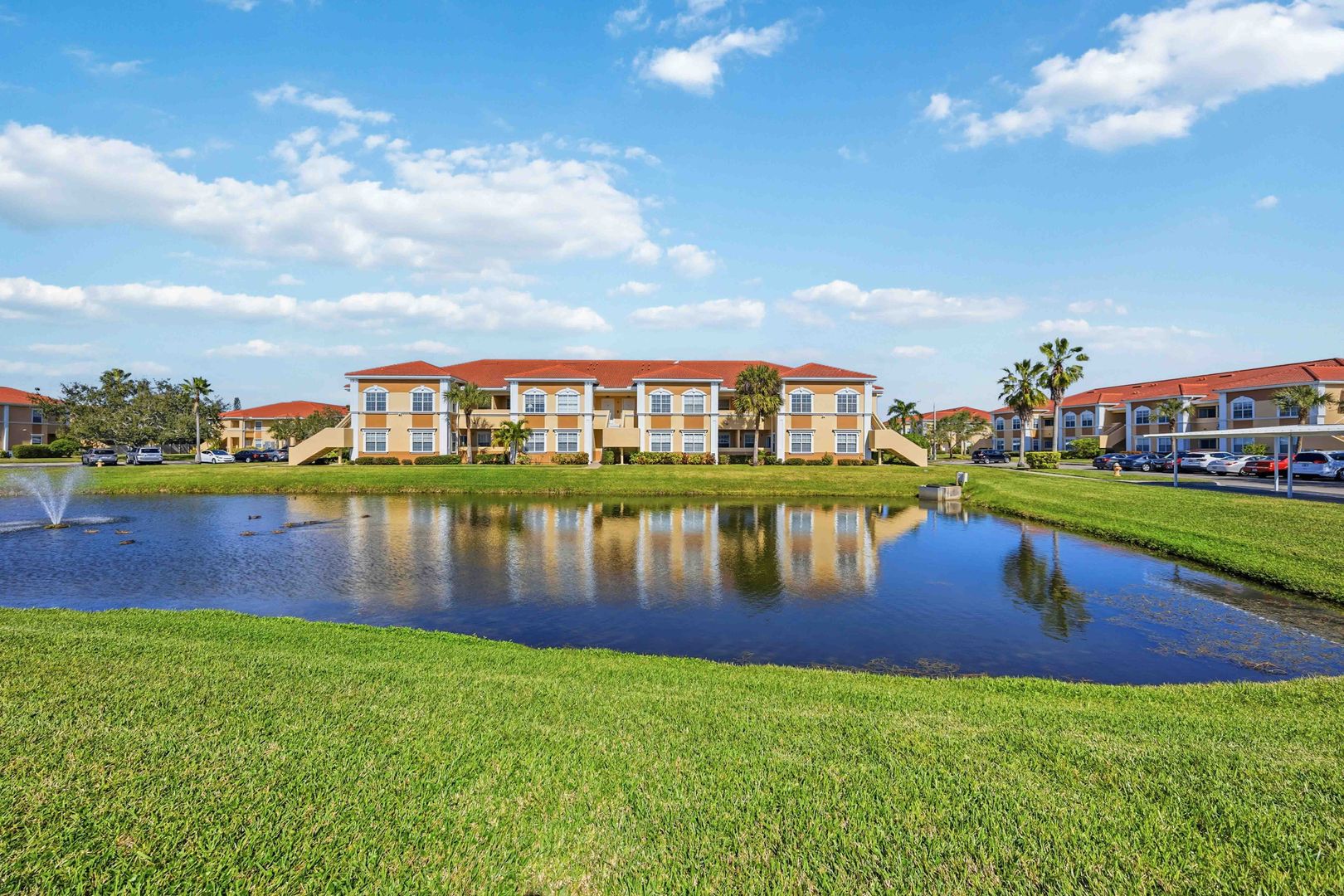 Sarasota Condo: 2950 Viscaya Pl, Unit 205