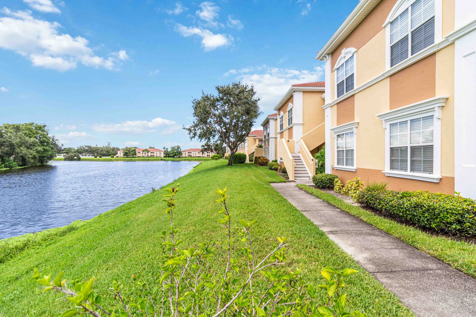 Sarasota Condo: 1050 Villagio Circle, Unit 206