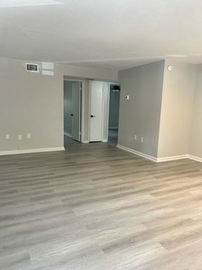 Upgraded 2 Bedroom Apartments in Gainesville FL with Modern Interiors – photo 1