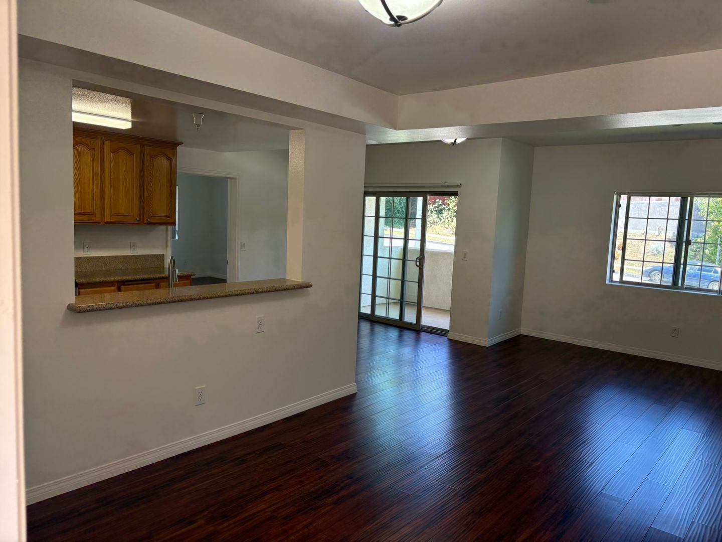 Los Angeles Apartment: 3401 Manning Avenue