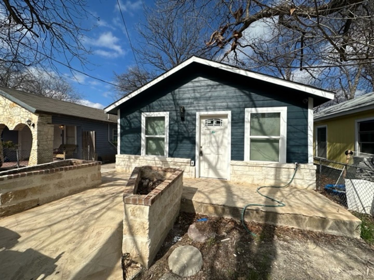 San Antonio House: 2925 Tampico St.