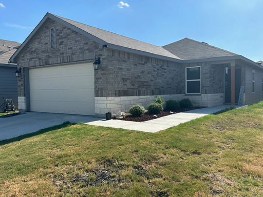 Beautiful 3 bedroom 2 bath * Ready for Move In – photo 1