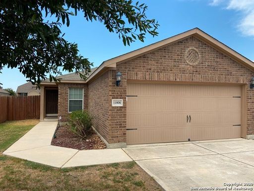 Nice 3 bedroom 2 bath 1 story Home – photo 1