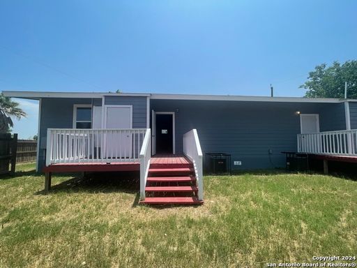 ALL BILLS PAID!!! NICE 2 BEDROOM 1 BATH / CIBOLO, TEXAS – photo 1
