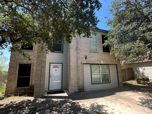 Beautiful 3 bedroom 2.5 full baths Plus Additional Room – photo 1