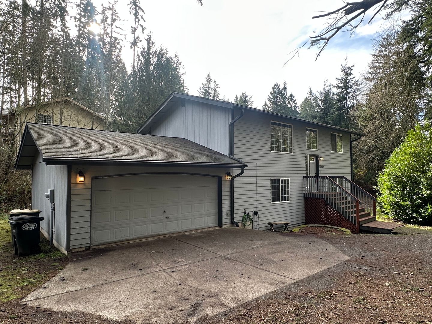 Yelm House: 17504 Loop Ln SE