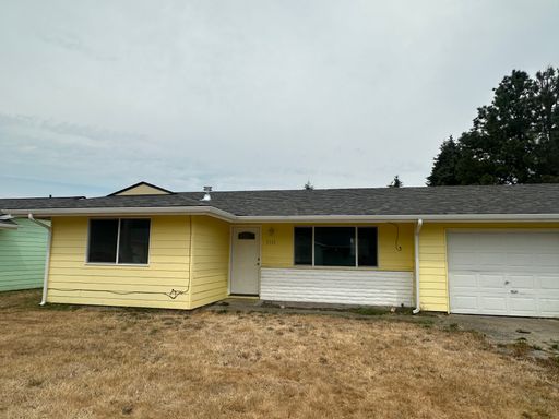 2-Bedroom Duplex with Garage – Close to JBLM & Olympia