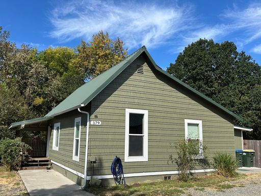 Charming Home with Huge Yard in the Heart of Tenino!
