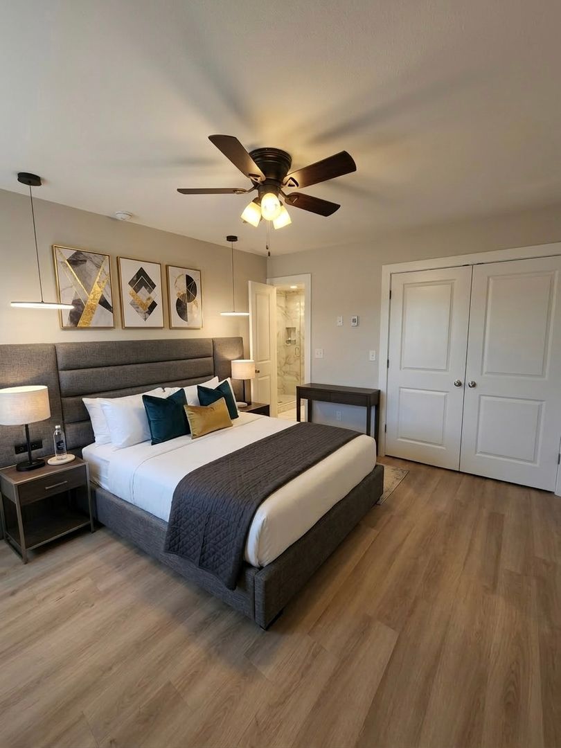 Carthage Apartment: 2901-2906 Sandstone Road