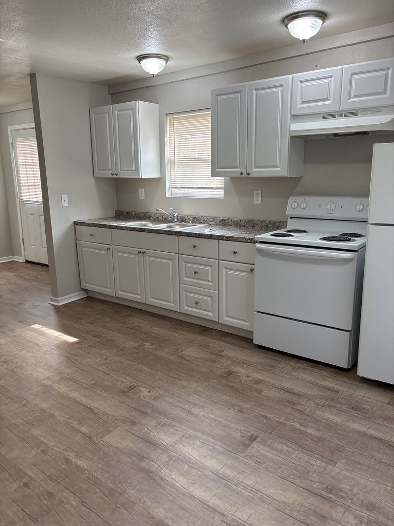 Joplin Apartment: 101 N Main St PO BOX 24