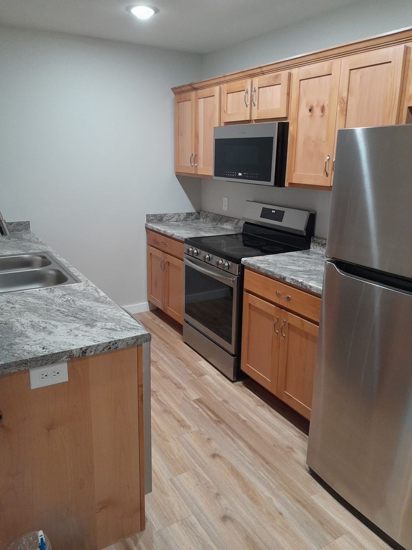 Carthage Apartment: 2901-2923 White Rock Rd