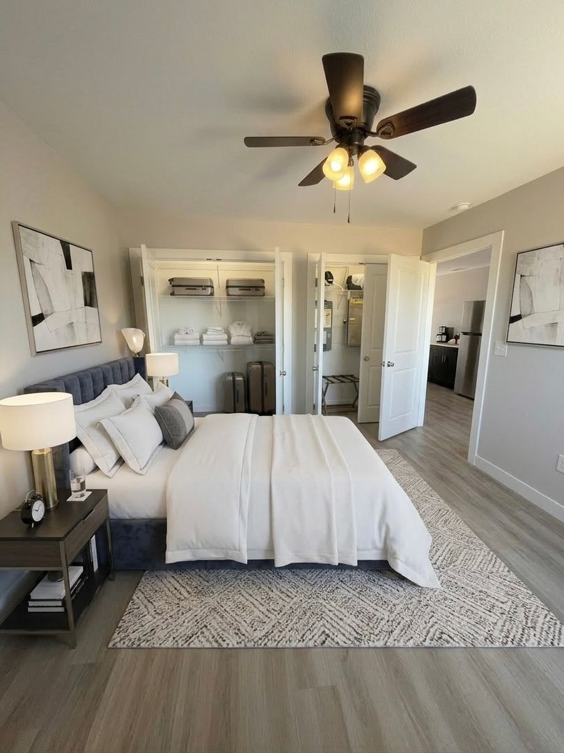 Carthage Apartment: 2901-2906 Sandstone Road