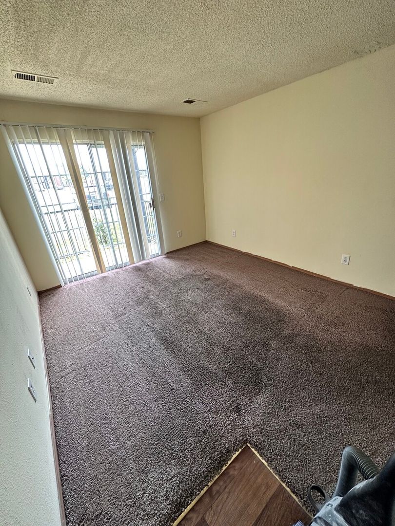 Carthage Apartment: 410 Fir Rd