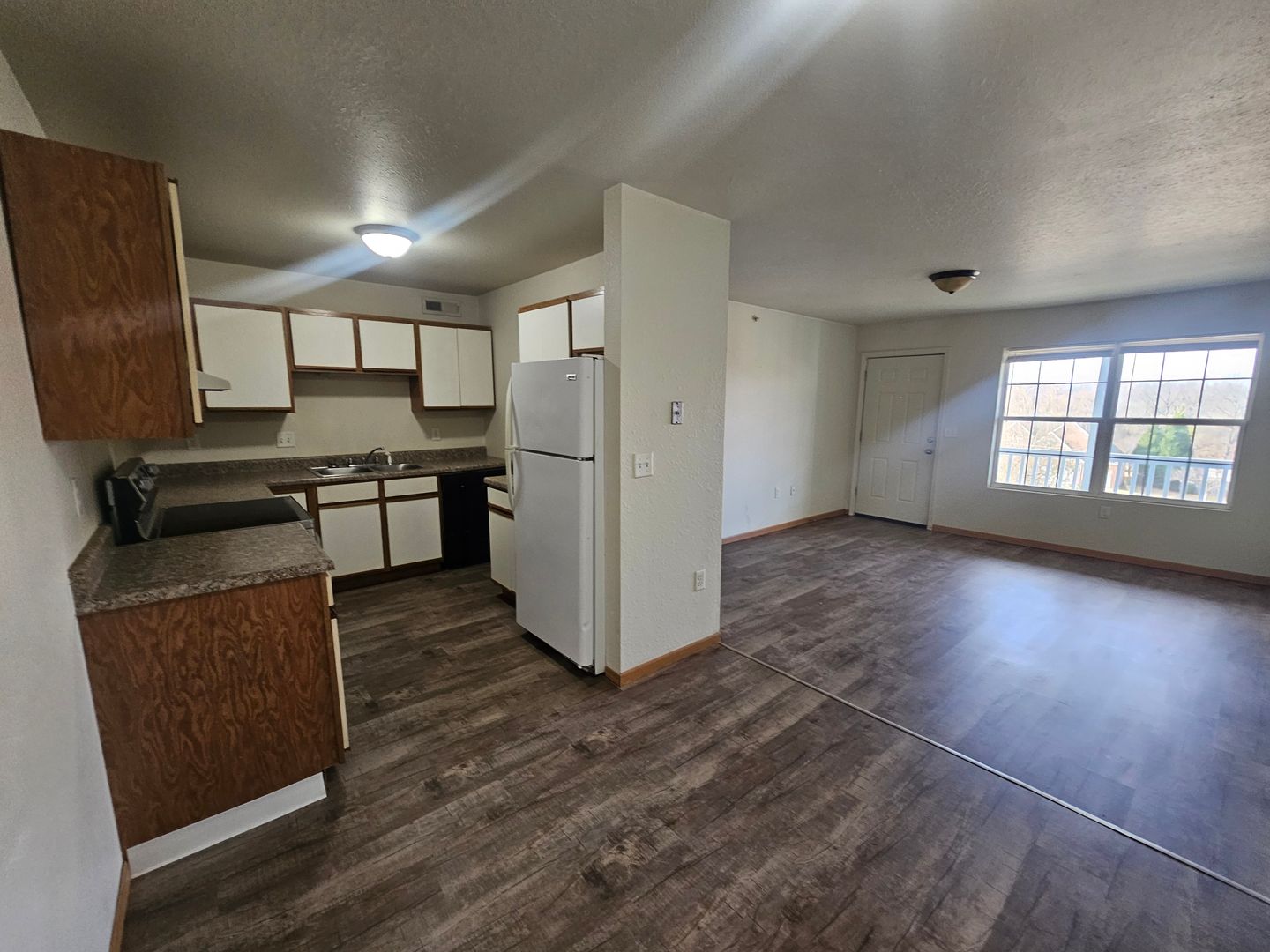 Joplin Apartment: 2640 E 34th St