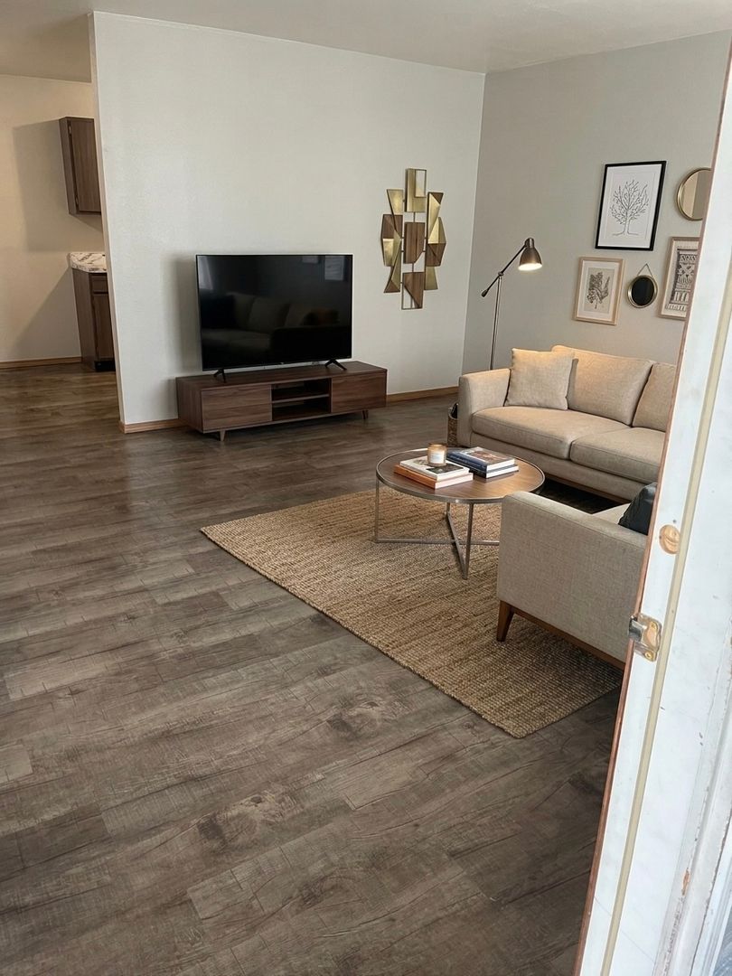 Joplin Apartment: 2640 E 34th St