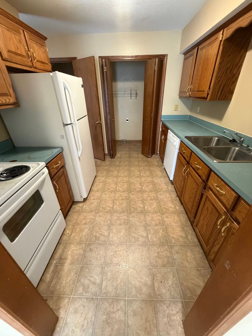 Joplin Apartment: 2301 Texas Ave