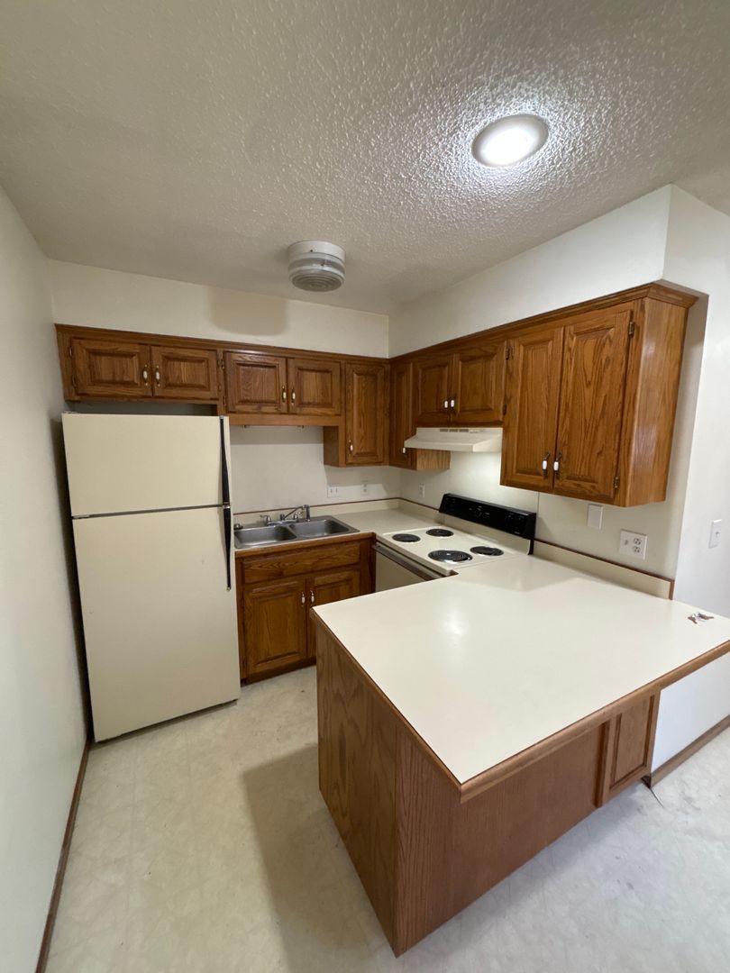 Pittsburg Apartment: 1611 S Walnut St
