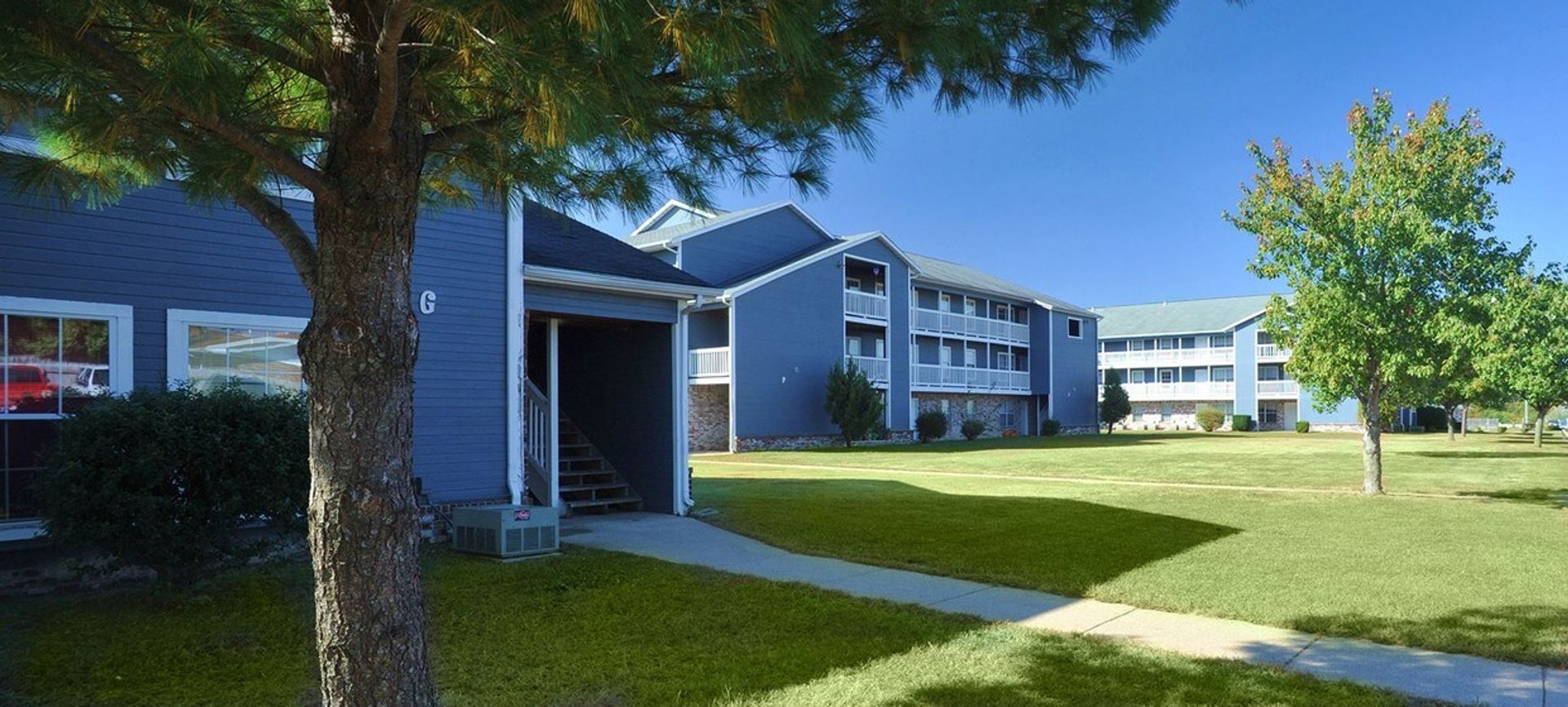 Joplin Apartment: 2640 E 34th St