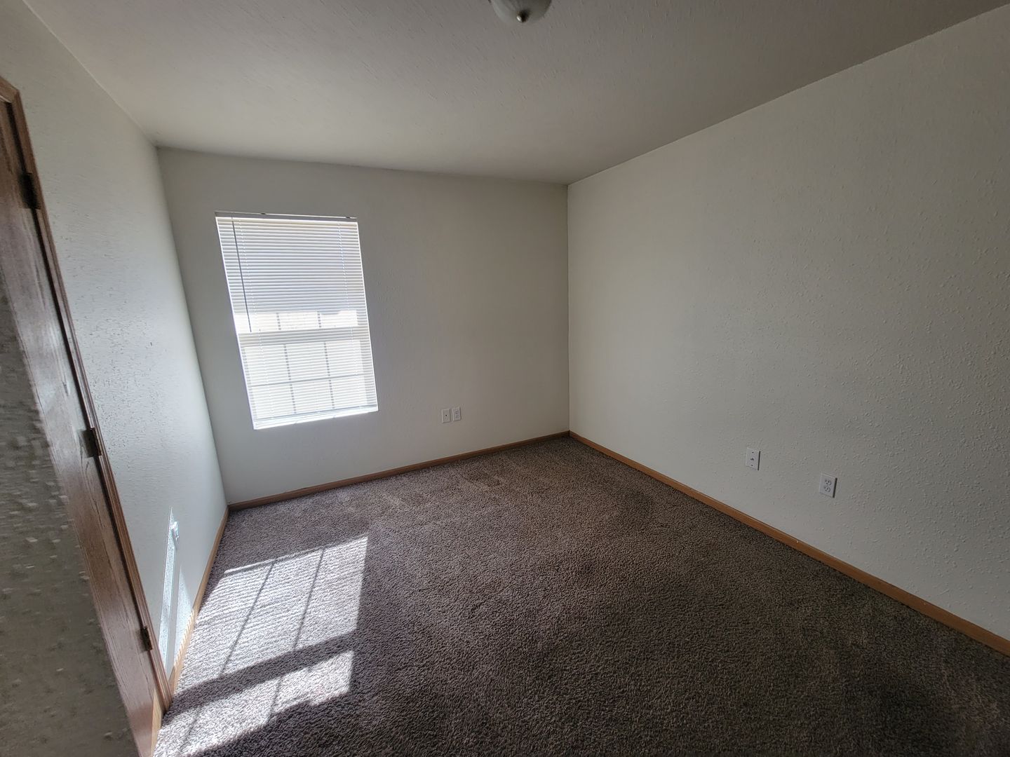 Joplin Apartment: 2640 E 34th St