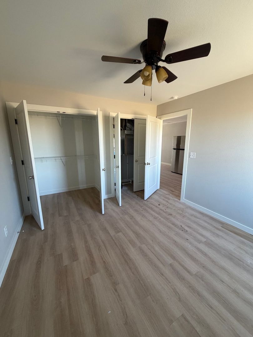 Carthage Apartment: 2901-2906 Sandstone Road