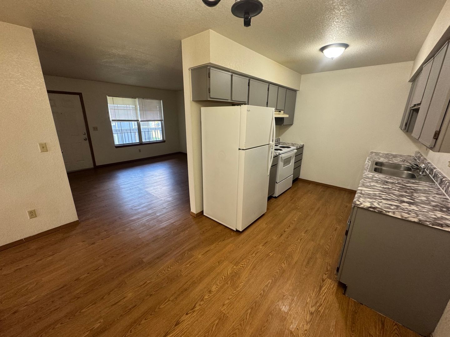 Joplin Apartment: 2640 E 34th St