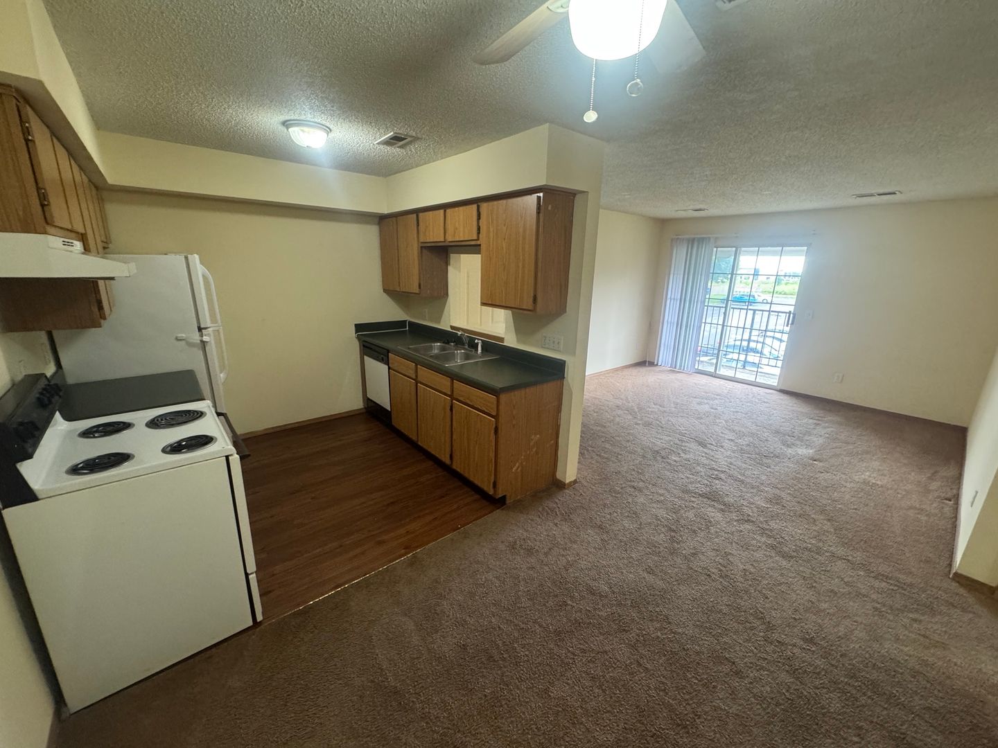 Carthage Apartment: 410 Fir Rd