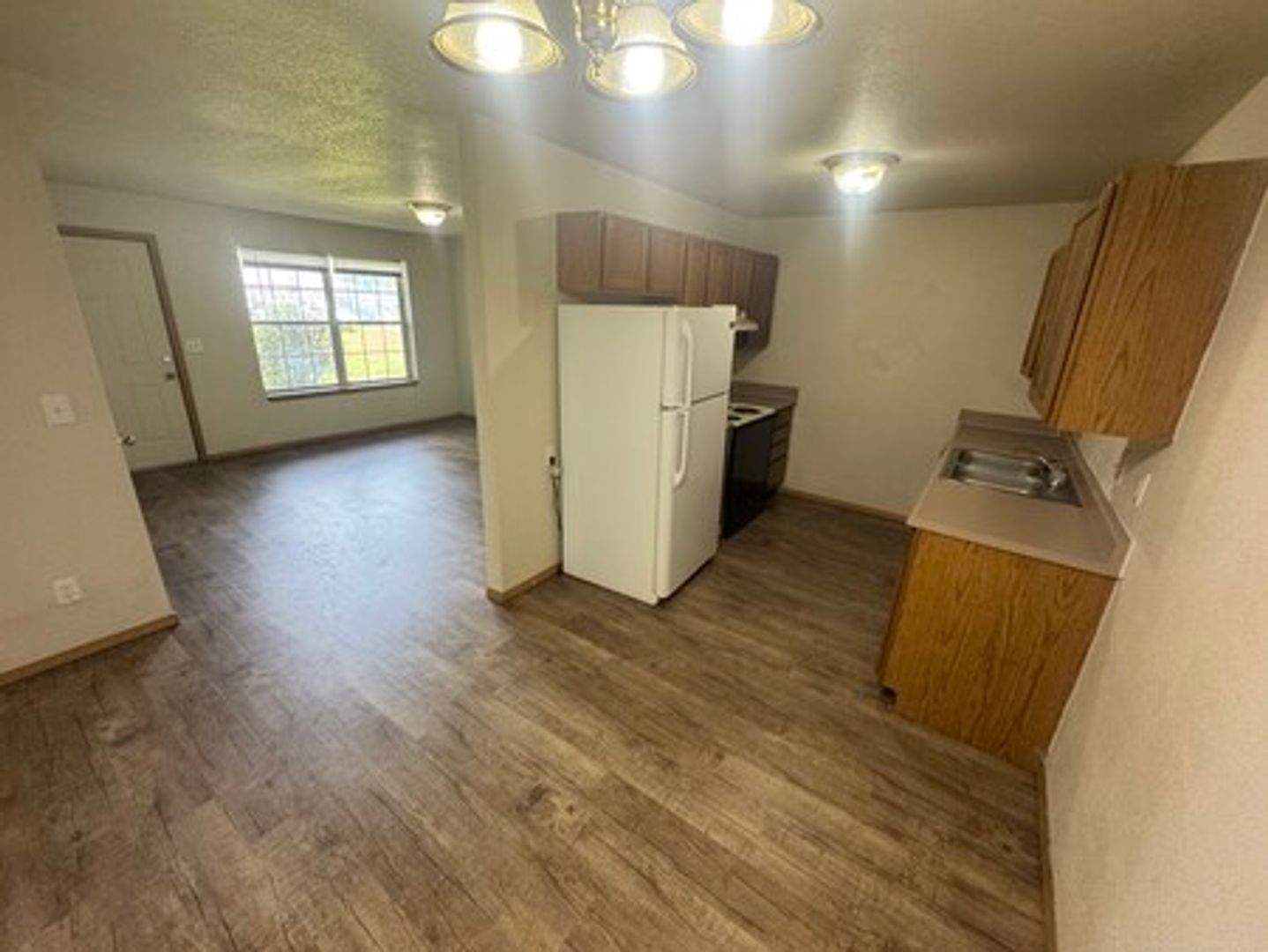 Joplin Apartment: 2640 E 34th St