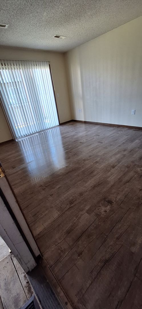 Joplin Apartment: 3502 Newman Rd