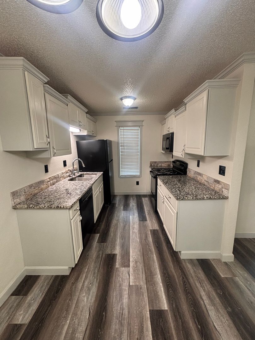 Joplin Apartment: 3121 E12th St