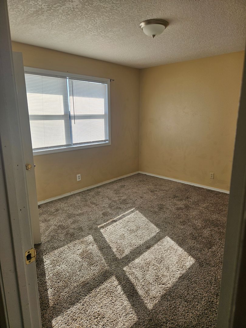 Joplin Apartment: 2301 Texas Ave