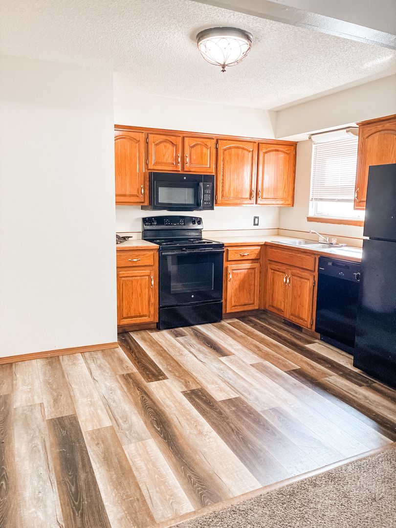 Joplin Apartment: 2409 Texas Avenue